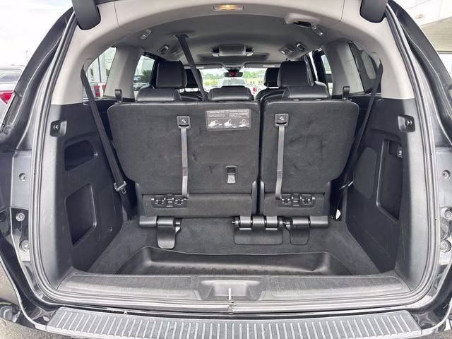 2022 Black Honda Odyssey Touring FWD Van