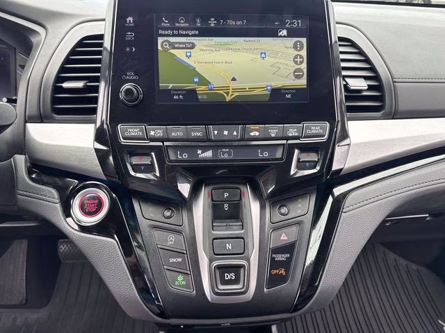 2022 Black Honda Odyssey Touring FWD Van