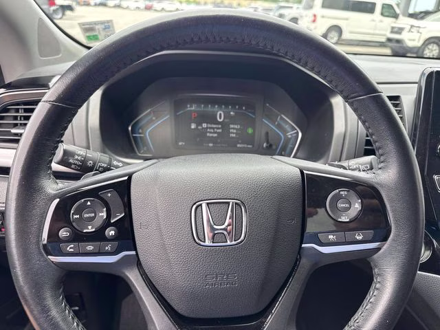 2022 Black Honda Odyssey Touring FWD Van