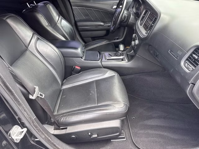 2023 Pitch Black Clearcoat Dodge Charger SXT RWD Sedan