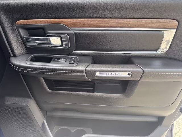 2018 True Blue Pearlcoat Ram 2500 Laramie 4X4 Truck