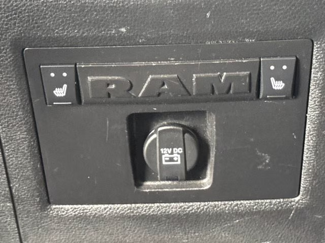 2018 True Blue Pearlcoat Ram 2500 Laramie 4X4 Truck