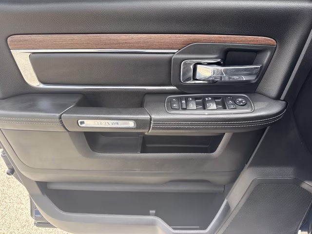 2018 True Blue Pearlcoat Ram 2500 Laramie 4X4 Truck