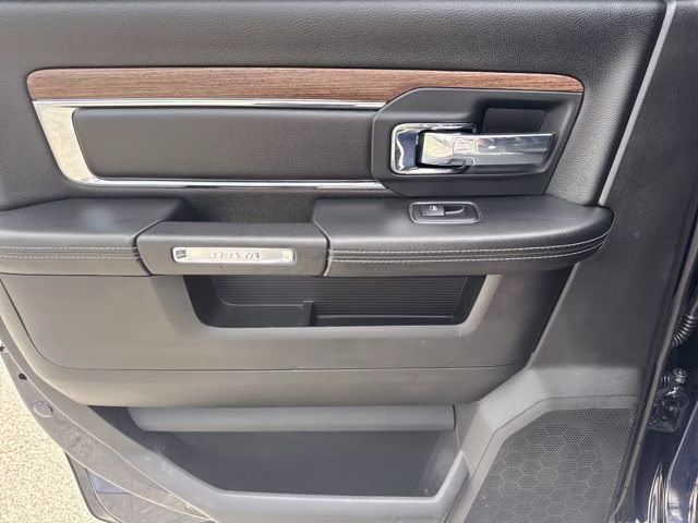 2018 True Blue Pearlcoat Ram 2500 Laramie 4X4 Truck
