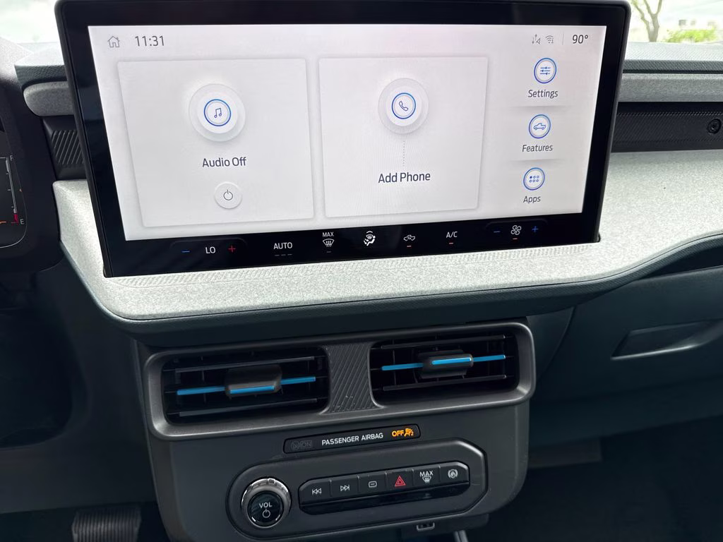 2026 Oxford White Ford Maverick XLT FWD Truck