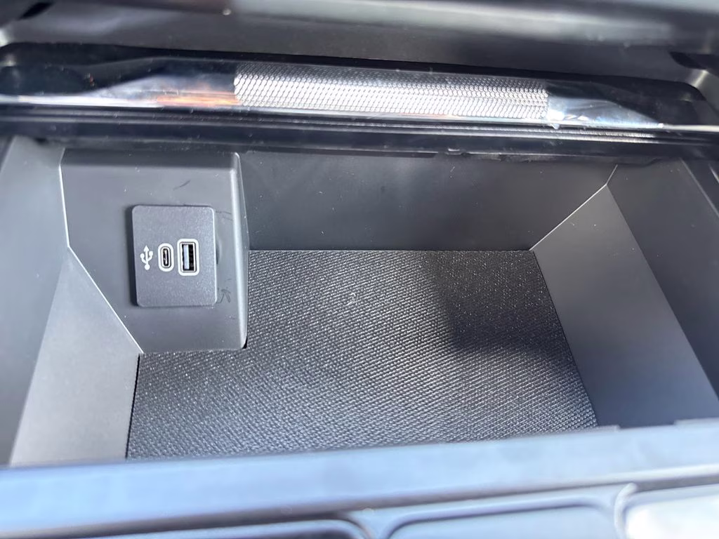 2026 Avalanche Ford F-150 Lariat 4X4 Truck