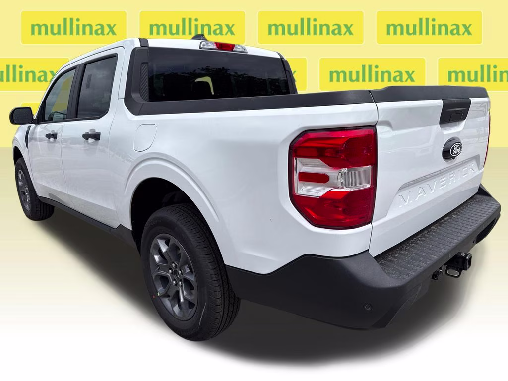 2026 Oxford White Ford Maverick XLT FWD Truck