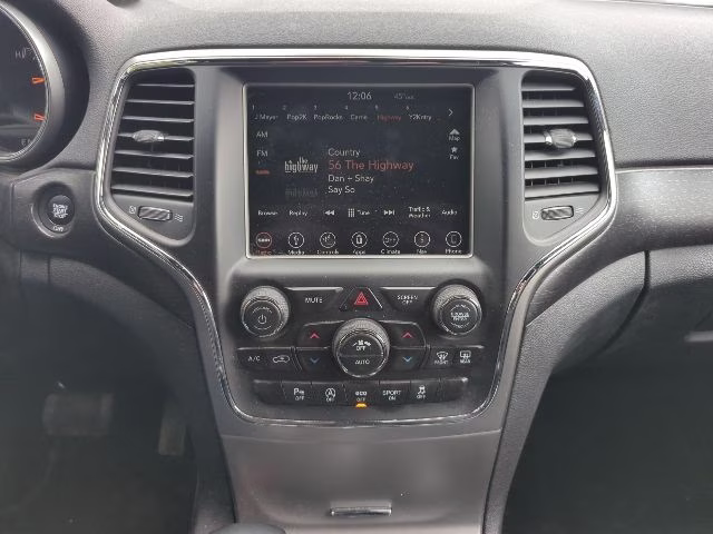 2018 Velvet Red Pearlcoat Jeep Grand Cherokee Altitude 4X4 SUV
