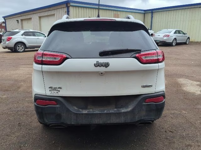 2018 Bright White Clearcoat Jeep Cherokee Latitude 4X4 SUV