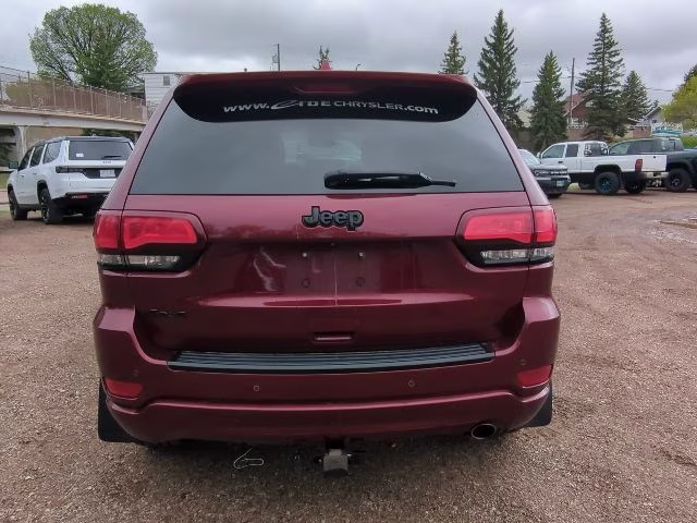 2018 Velvet Red Pearlcoat Jeep Grand Cherokee Altitude 4X4 SUV