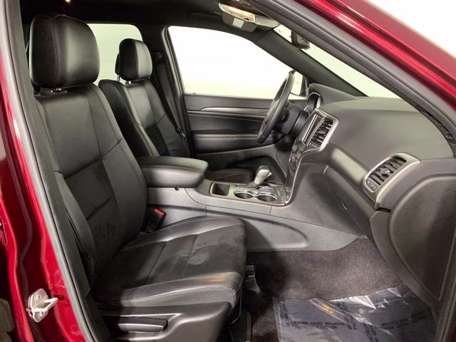 2018 Velvet Red Pearlcoat Jeep Grand Cherokee Altitude 4X4 SUV