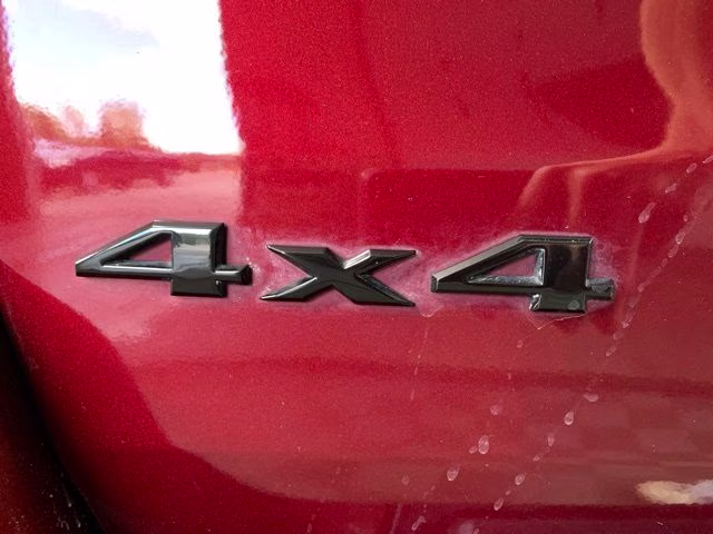 2018 Velvet Red Pearlcoat Jeep Grand Cherokee Altitude 4X4 SUV