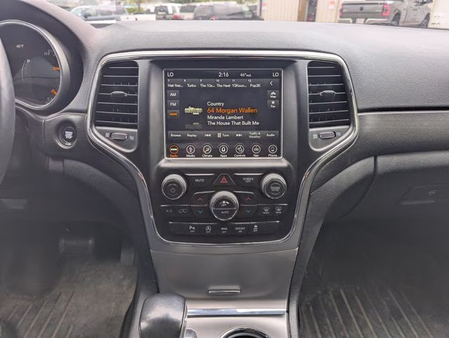 2018 Velvet Red Pearlcoat Jeep Grand Cherokee Altitude 4X4 SUV