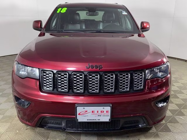 2018 Velvet Red Pearlcoat Jeep Grand Cherokee Altitude 4X4 SUV
