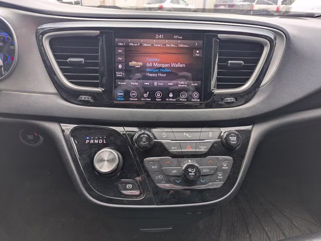 2020 Brilliant Black Crystal Pearlcoat Chrysler Pacifica Launch Edition AWD Van