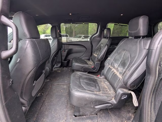 2020 Brilliant Black Crystal Pearlcoat Chrysler Pacifica Launch Edition AWD Van