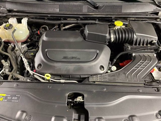 2020 Brilliant Black Crystal Pearlcoat Chrysler Pacifica Launch Edition AWD Van