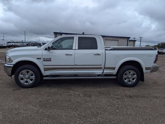 2014 Bright White Clearcoat Ram 2500 Laramie Longhorn 4X4 Truck