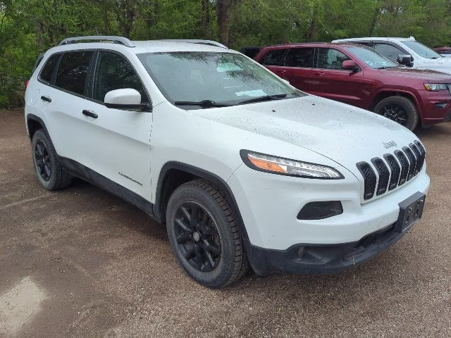 2018 Bright White Clearcoat Jeep Cherokee Latitude 4X4 SUV