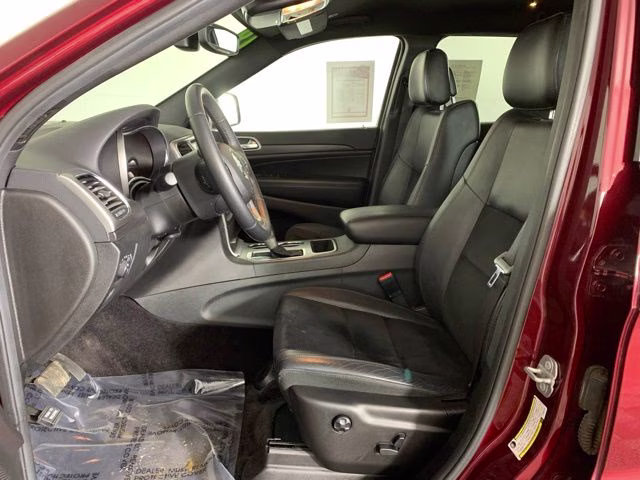 2018 Velvet Red Pearlcoat Jeep Grand Cherokee Altitude 4X4 SUV