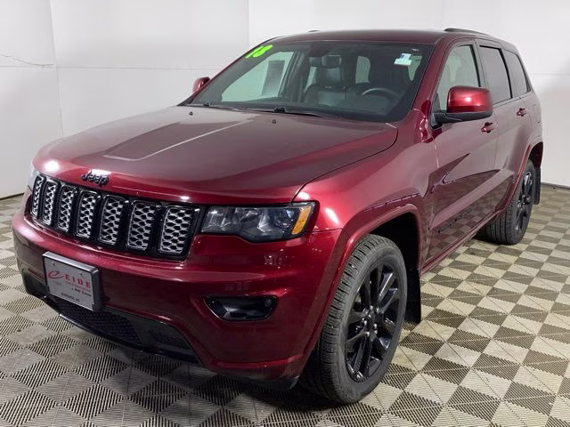 2018 Velvet Red Pearlcoat Jeep Grand Cherokee Altitude 4X4 SUV