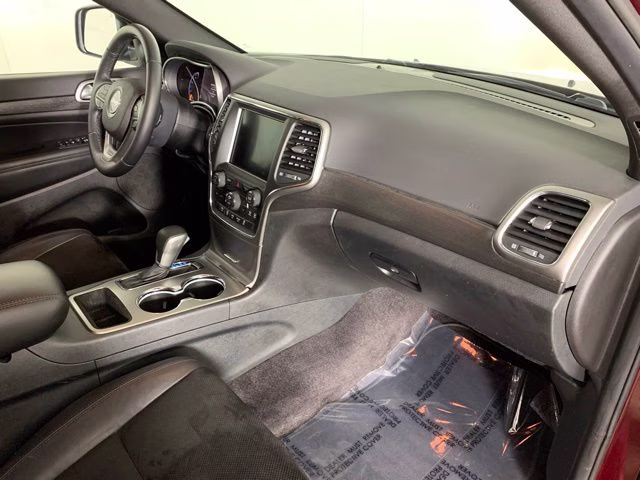 2018 Velvet Red Pearlcoat Jeep Grand Cherokee Altitude 4X4 SUV