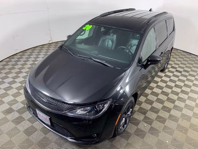 2020 Brilliant Black Crystal Pearlcoat Chrysler Pacifica Launch Edition AWD Van