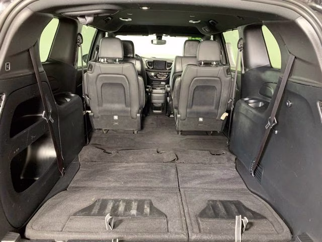 2020 Brilliant Black Crystal Pearlcoat Chrysler Pacifica Launch Edition AWD Van