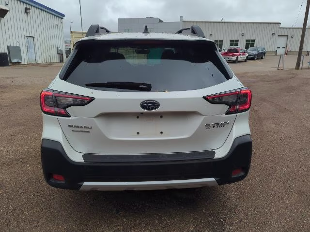 2025 Crystal White Pearl Subaru Outback Limited AWD SUV