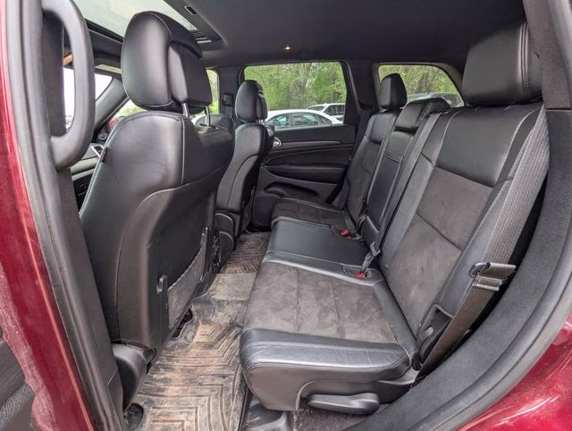 2018 Velvet Red Pearlcoat Jeep Grand Cherokee Altitude 4X4 SUV