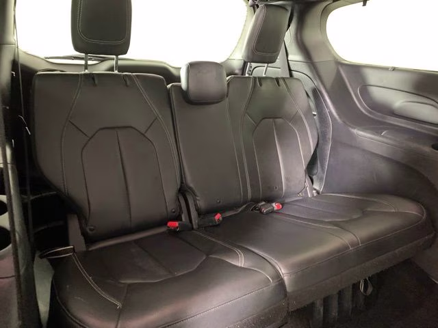 2020 Brilliant Black Crystal Pearlcoat Chrysler Pacifica Launch Edition AWD Van