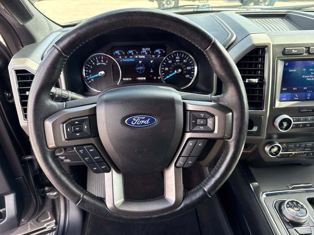 2020 Magnetic Metallic Ford Expedition XLT RWD SUV