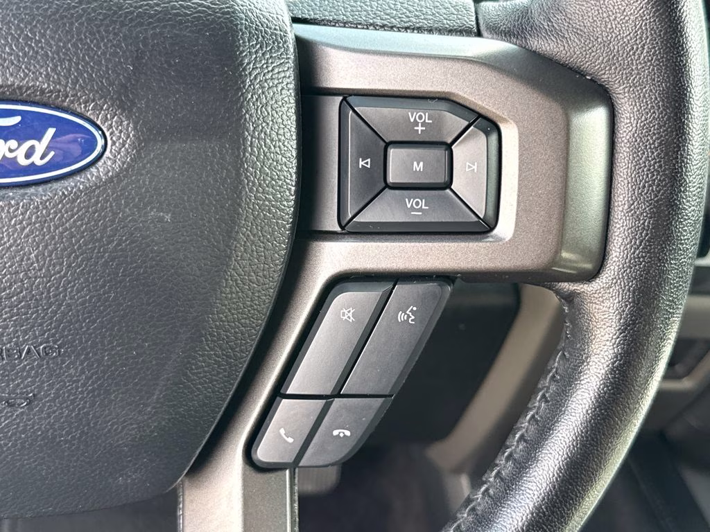 2020 Magnetic Metallic Ford Expedition XLT RWD SUV