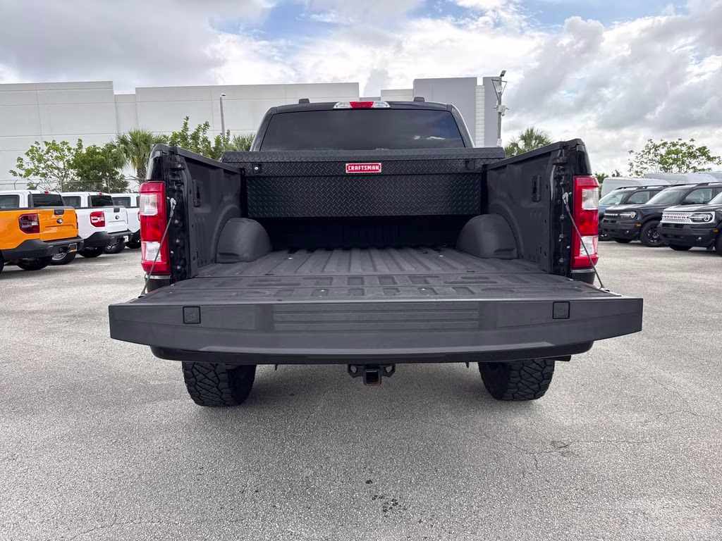 2023 Agate Black Metallic Ford F-150 STX w/ LIFTKIT 4X4 Truck