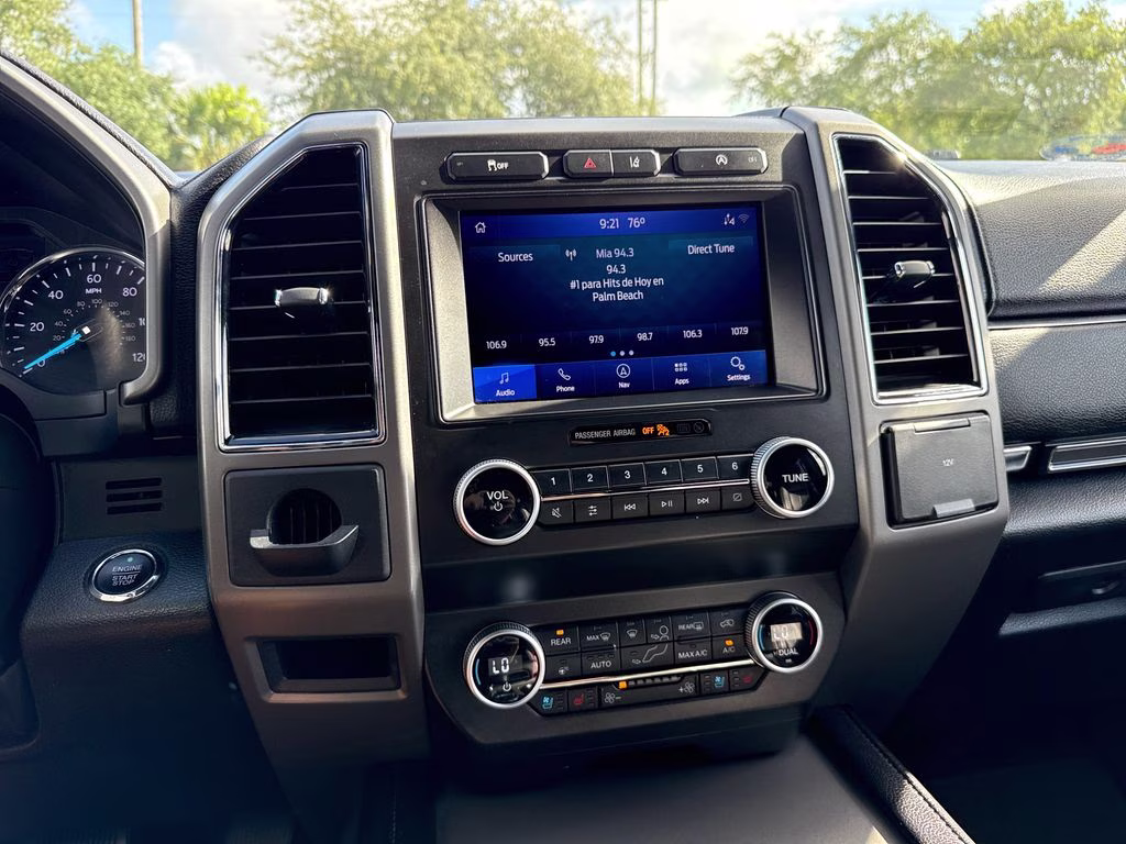 2020 Magnetic Metallic Ford Expedition XLT RWD SUV