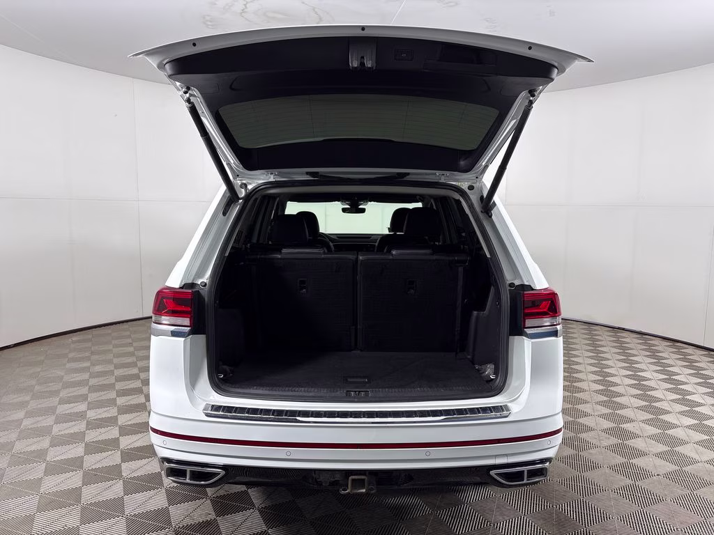 2022 Pure White Volkswagen Atlas 3.6L V6 SEL Premium R-Line AWD SUV