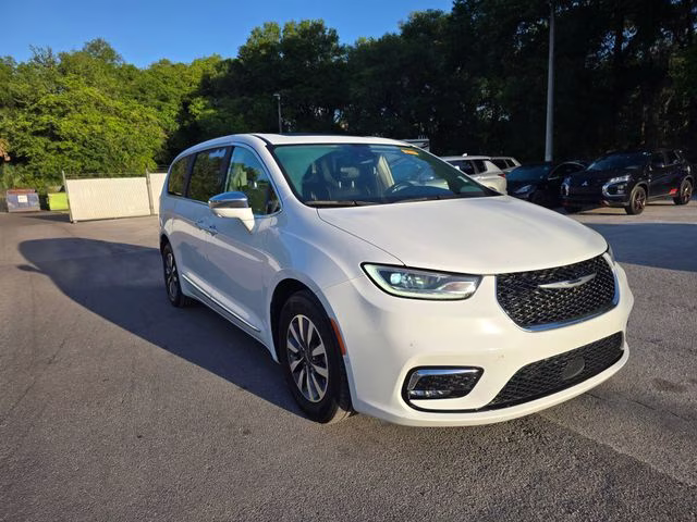 2022 Bright White Clearcoat Chrysler Pacifica Hybrid Limited FWD Van