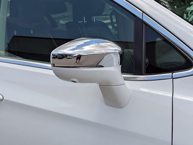 2022 Bright White Clearcoat Chrysler Pacifica Hybrid Limited FWD Van