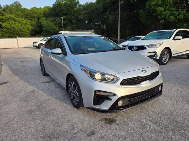 2019 Silky Silver Kia Forte LXS FWD Sedan
