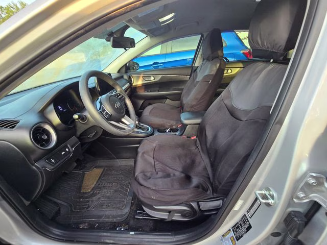2019 Silky Silver Kia Forte LXS FWD Sedan