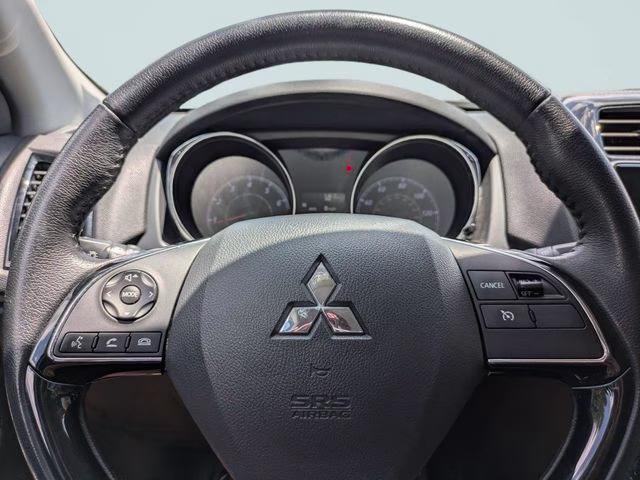 2024 Mitsubishi Outlander Sport SE - Photo 28