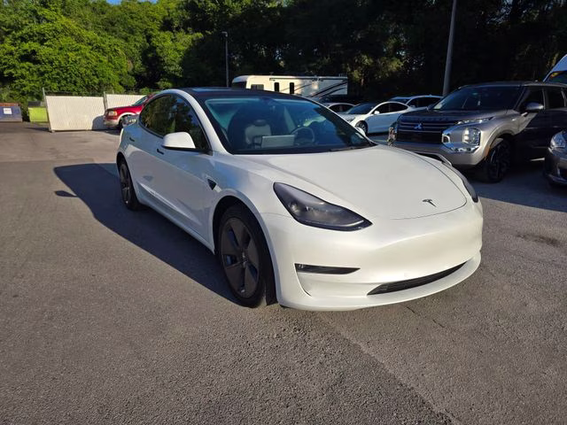 2022 White Tesla Model 3 Long Range AWD Sedan