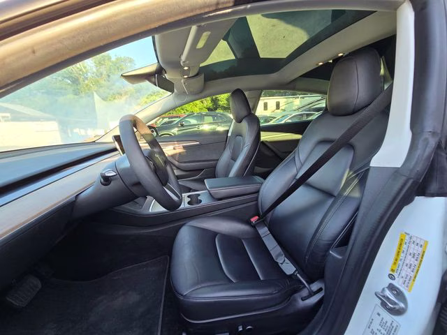 2022 White Tesla Model 3 Long Range AWD Sedan