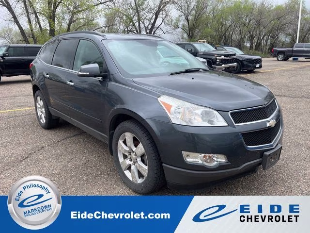 2012 Cyber Gray Metallic Chevrolet Traverse LT AWD SUV