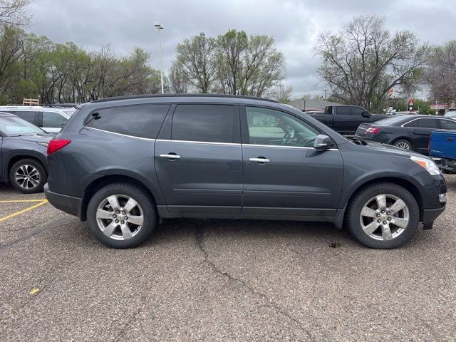 2012 Cyber Gray Metallic Chevrolet Traverse LT AWD SUV