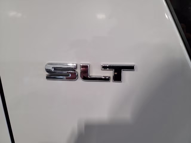 2014 Summit White GMC Yukon XL SLT 1500 4X4 SUV