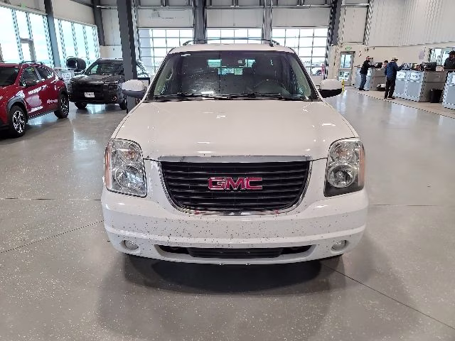 2014 Summit White GMC Yukon XL SLT 1500 4X4 SUV