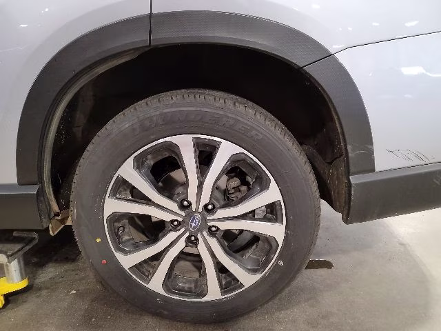2023 Ice Silver Metallic Subaru Forester Limited AWD SUV