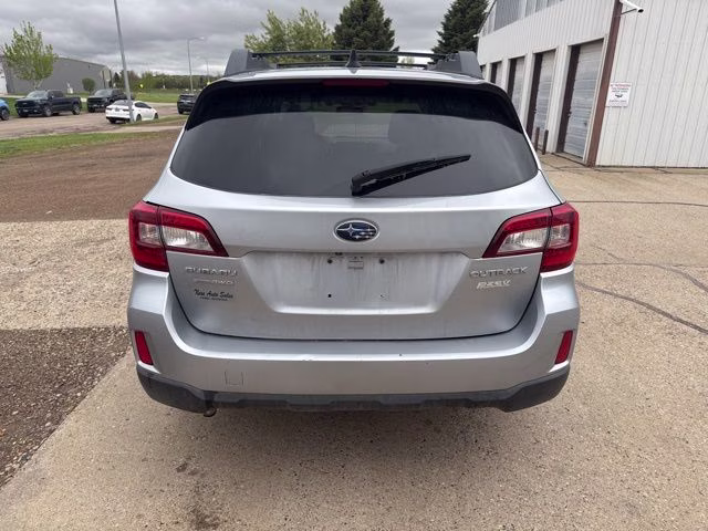 2016 Ice Silver Metallic Subaru Outback 2.5i Premium AWD SUV