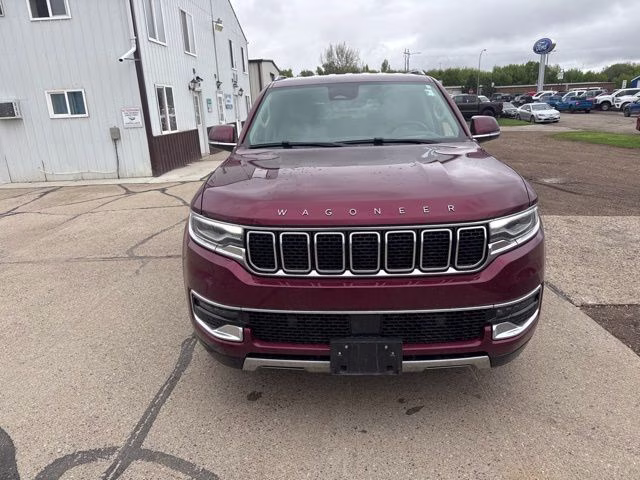 2022 Velvet Red Pearlcoat Jeep Wagoneer Series III 4X4 SUV